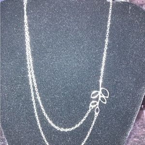 Metal side leaf Necklace